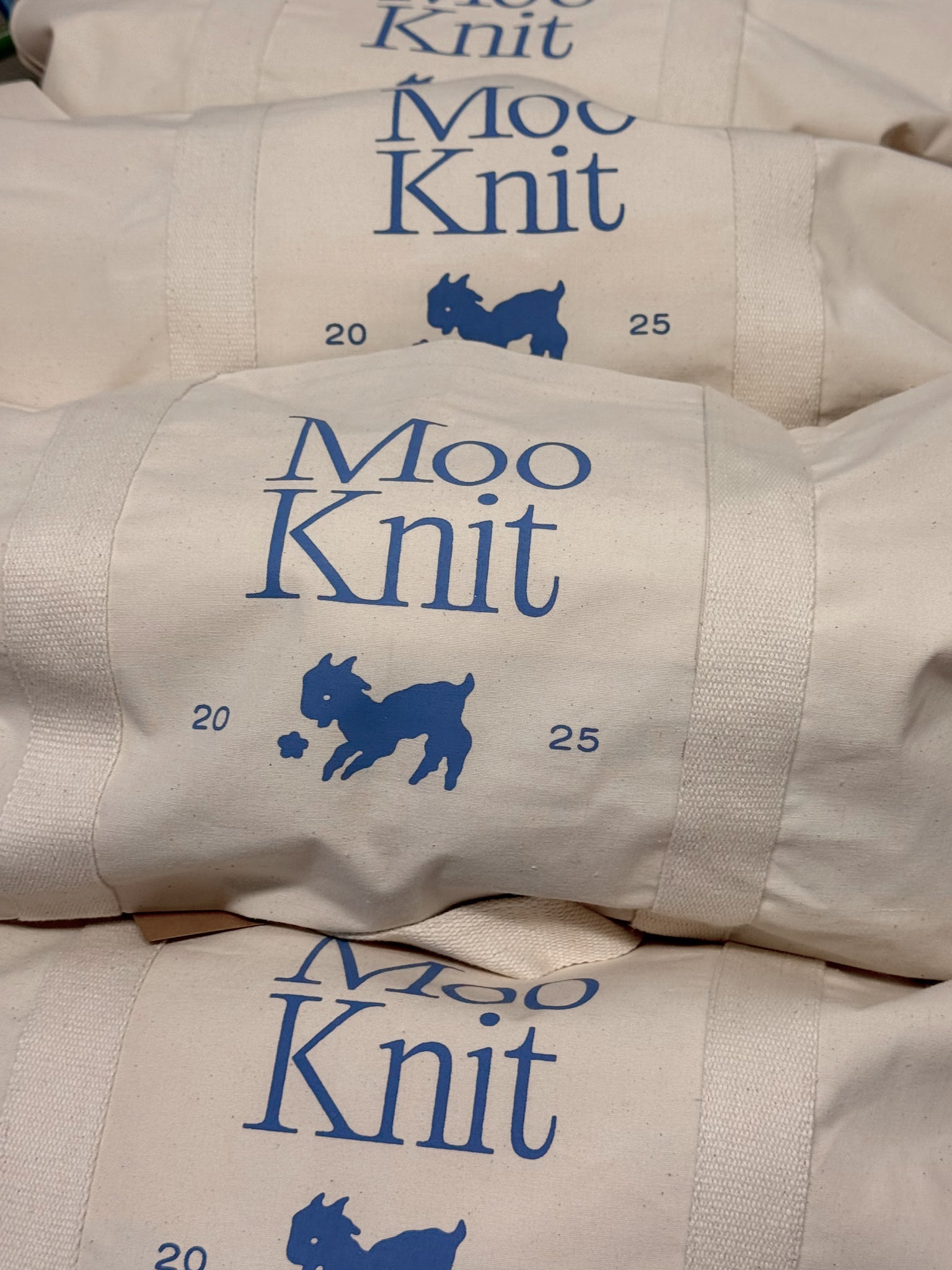 Moo Knit Tote bag